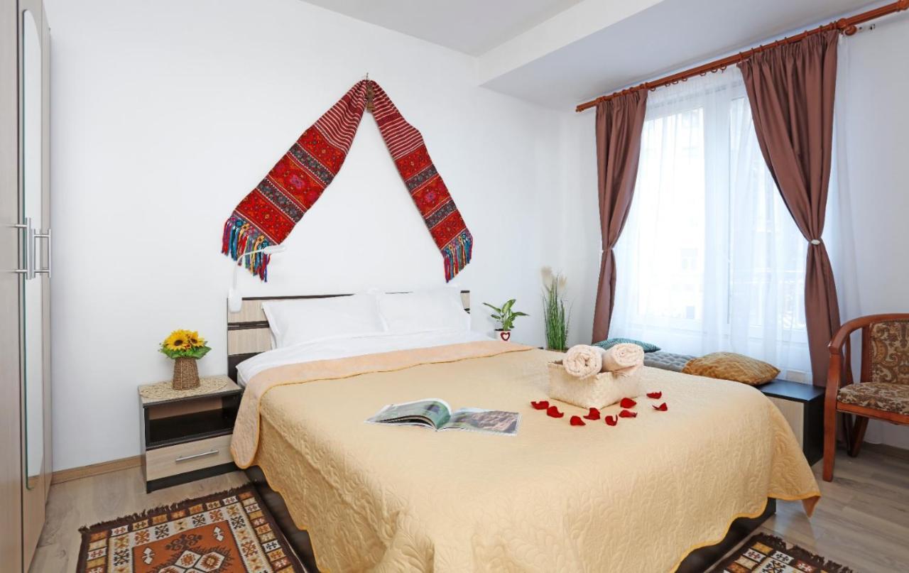 Traditional Romanian Apartments 布加勒斯特 外观 照片