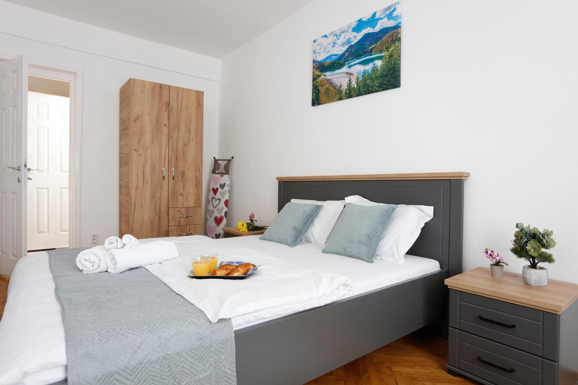 Traditional Romanian Apartments 布加勒斯特 外观 照片